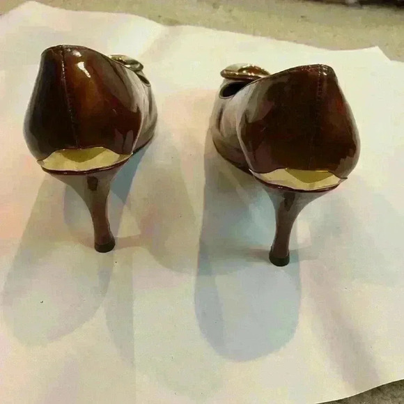 Stuart Weitzman Women's Brown Patent Leather Platform Heels Size 8 New - Picture 3 of 6